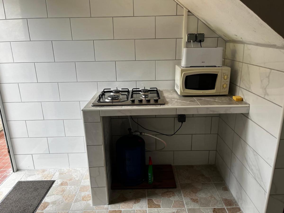 Ferienwohnung L'Escale Du Mouillage Saint-Pierre Exterior foto