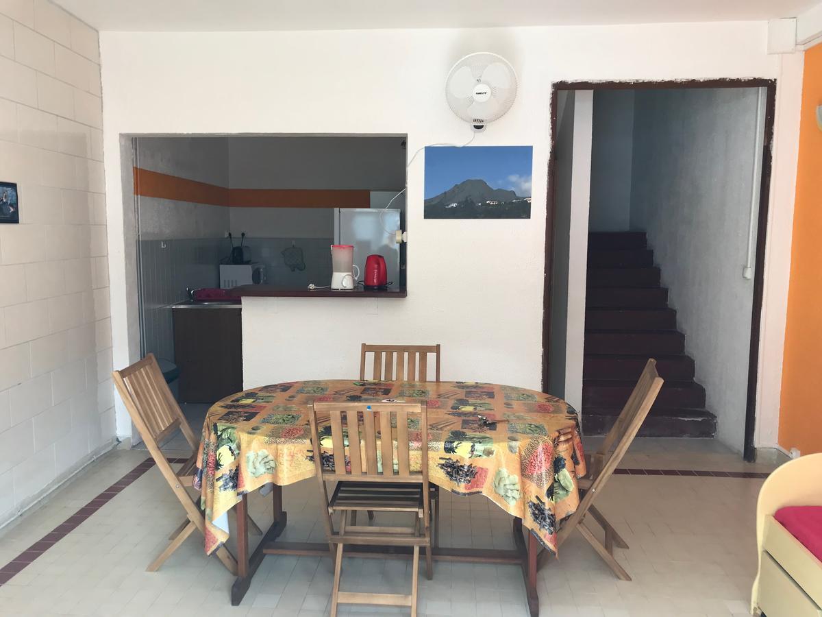 Ferienwohnung L'Escale Du Mouillage Saint-Pierre Exterior foto