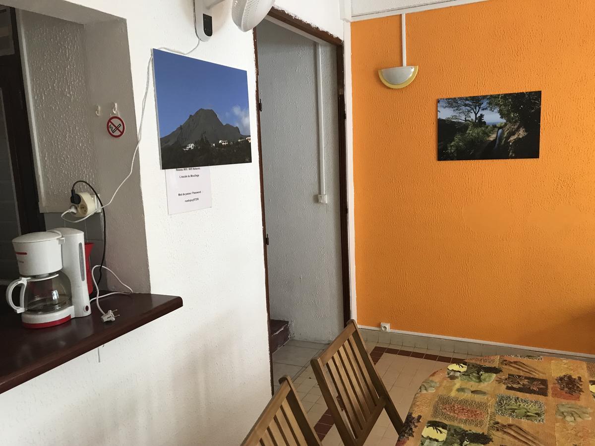 Ferienwohnung L'Escale Du Mouillage Saint-Pierre Exterior foto
